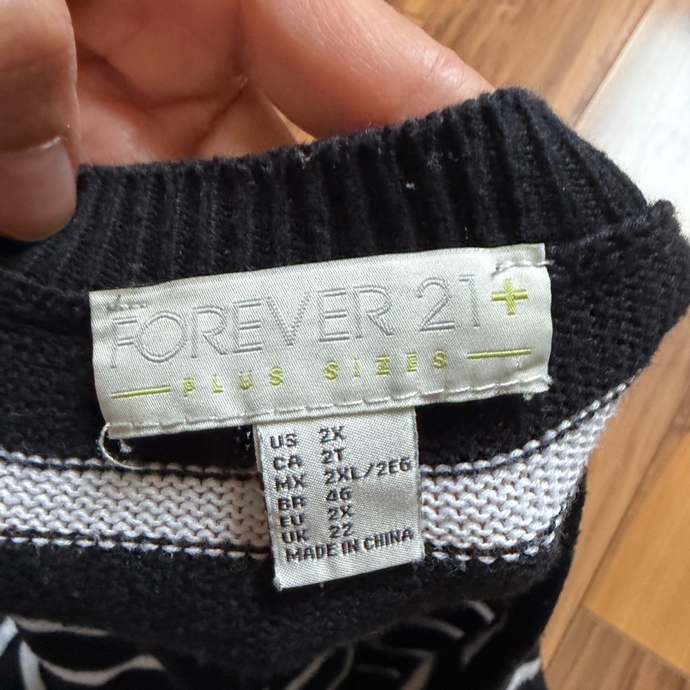 Forever 21+ short sleeve striped top - Picture 3 of 5